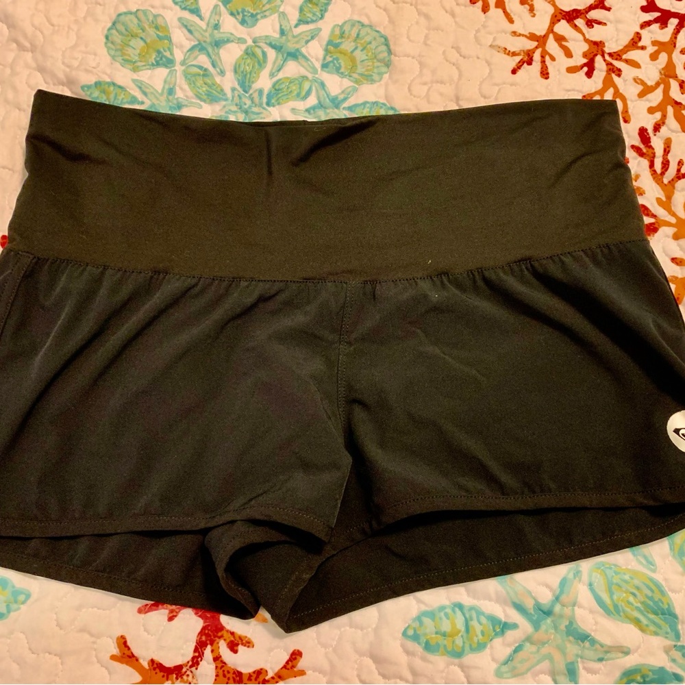 Roxy Black Athletic Shorts with Stretchy Comfort
